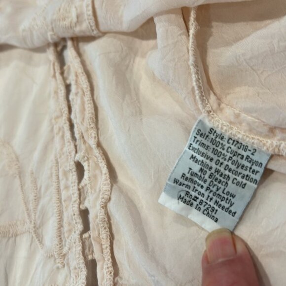 Johnny Was Short Sleeve Top Size XL Light Rose Color Embroidered - Picture 8 of 10